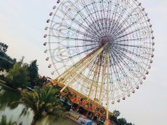 -七彩云南欢乐世界