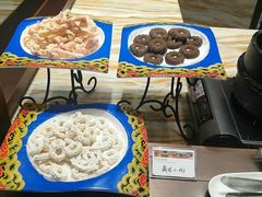 -西藏饭店·亚克·食光自助餐厅(文殊院店)