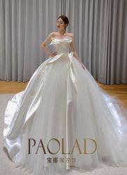 -南京宝娜嫁衣婚纱礼服馆(中央路店)