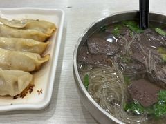 鸭血粉丝汤-大董锅贴(崇安寺店)