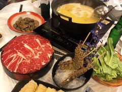 花竹虾-鲜入围煮花胶鸡海鲜火锅