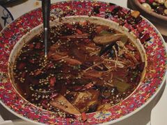 -八府香鸭·啫啫煲(华山路店)