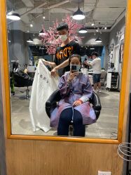 -时尚殿堂明星门店