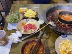 -黄潇洒老火锅(九眼桥宏济巷店)