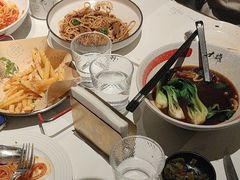 -静香HOUSE·全时段融合餐厅(七星欢乐颂店)