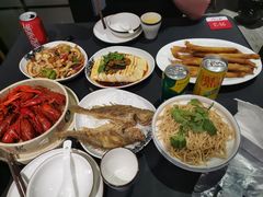 -聚汇三少·龙虾·中餐厅(莫邪路新天地店)