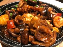金钱菇鹌鹑蛋焖猪手-香园茶社·金陵小灶(老门东店)