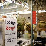 “请吃饭的漂亮姐姐🍽️”  