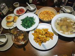 -宴小馆·小海鲜青岛菜(五四广场店)