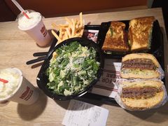 -The Habit Burger Grill 哈比特汉堡(复兴soho店)