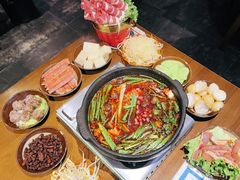 -黔有有贵州酸汤夺夺粉火锅(五味十字店)