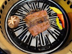 -炼火烤肉店