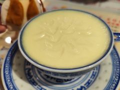 -广信牛奶甜品世家(台东店)