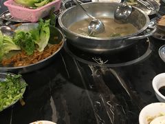 -牛一煲美食(江高店)