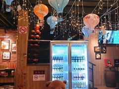 -拉亚汉堡经典餐厅(商城路店)