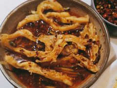 -喃喃椰·糟粕醋·椰子鸡火锅(七堡花园店)
