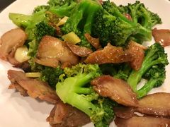叉烧炒西兰花-紫金食坊(江南西路店)