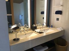 -杭州逸酒店(西湖武林店)