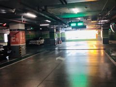 -万象城-停车场