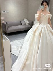 -GRACE KELLY婚纱与礼服(北京店)