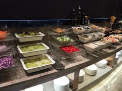 自助取餐区-粤海璇宫·木棉花高空旋转餐厅·聚会派对