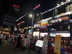 -BHC炸鸡(明洞总店)