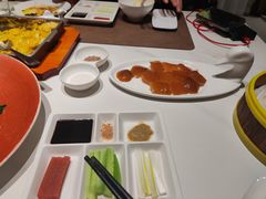 -皇城根·鲁菜济南菜·吊炉烤鸭·炒鸡鱼头(济南旗舰店)