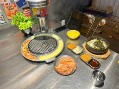 -猪掌柜韩国烤肉(六折店)