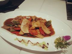紫苏肉碎炒杏鲍菇-若蘭慈·无国界素食料理(欢乐海岸店)