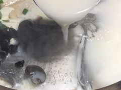 -姜君·千岛湖鱼头馆(浦东大道店)