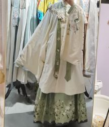 -一揽芳华汉服旗袍体验馆(拙政园店)