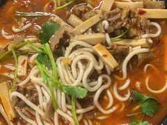 -天天向上素食餐厅(五台山店)
