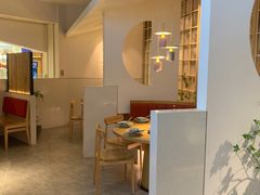 -蜜桃餐厅·伴山(绿宝广场店)