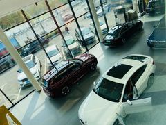 -上海宝信宝马4S店