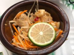 舂柠檬鸡爪-云海肴·汽锅鸡·云南菜(曲江大悦城店)