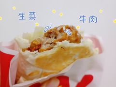 大饼卷黑椒牛肉-华莱士·全鸡汉堡(南城下手店)