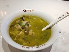 -渝是乎酸菜鱼·川渝小炒(新世界百货望京店)