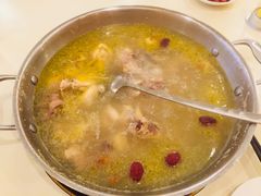 -一席地·本地鸡窝·杭帮鸡火锅(萧山银隆百货店)