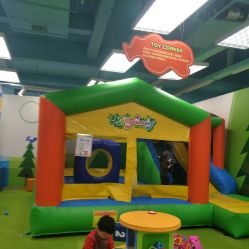 -莫莉幻想儿童乐园(郑州丹尼斯三天地店)