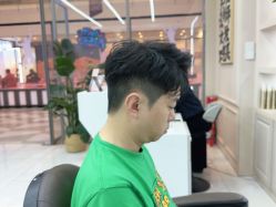 -尤司男士国潮理发馆