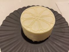 -潮一不贰·法式甜品·生日蛋糕·西式简餐(外滩店)