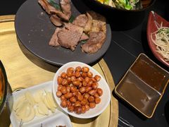 -山川小町·极番烧肉(新地假日广场店)