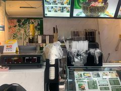 -津椰本·海南正宗椰奶清补凉(店一店)