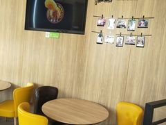 用餐区-德克士(中盛国贸店)