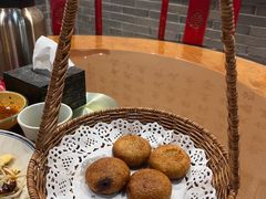 -蓝田九大碗民俗食府(蓝田店)