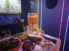 -云晓光头烧烤吧(川沙绿地店)