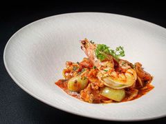 -弦月窗LUNETTE BY AMANDA(复兴路店)