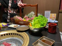 -山川小町·极番烧肉(新地假日广场店)