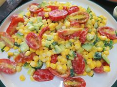 沙拉-诺敏塔拉奶茶-布里亚特包子-手把肉(锦都会店)