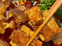 -大众跷脚牛肉馆·非遗传承单位(峨眉山店)